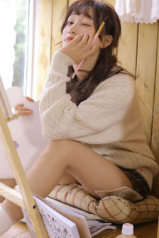 美女把尿口扒开灌牛奶